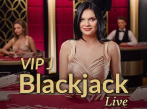 双响当选最佳！王钰栋经过混采区：为什么要回答？一个问题，谢谢